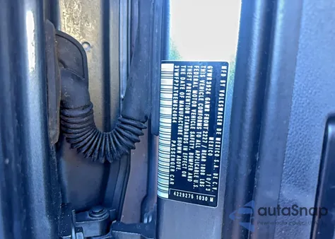 2014 Volkswagen Beetle z USA, uszkodzony, nr VIN 3VWFP7AT6EM624054